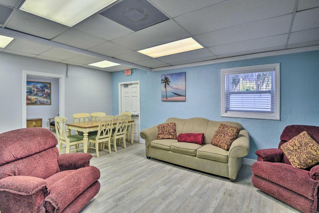 Serene Daytona House With Private Yard! Daytona Beach