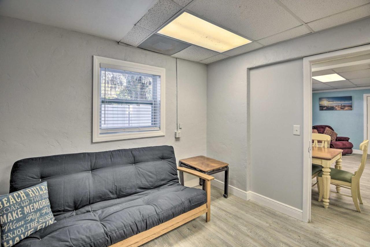 Serene Daytona House With Private Yard! Holiday home Daytona Beach